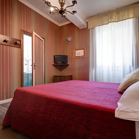 ホテル レジデンツァ ファルネーゼ 4*