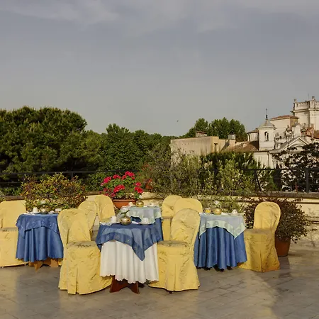 レジデンツァ ファルネーゼ 4* ローマ