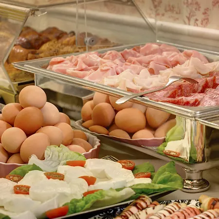 レジデンツァ ファルネーゼ ホテル 4*