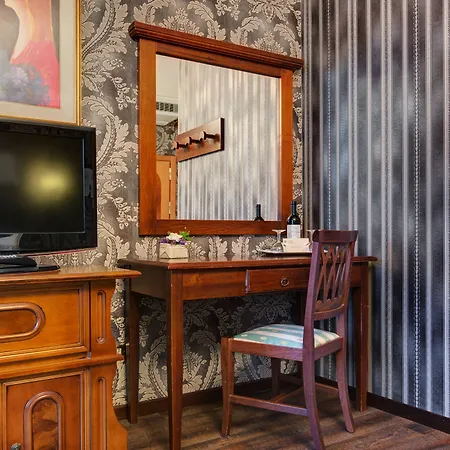 レジデンツァ ファルネーゼ 4* ローマ