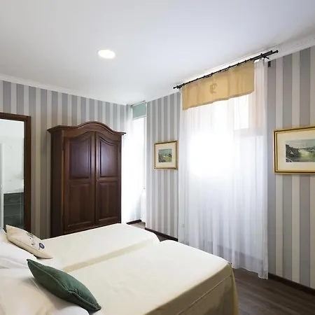 Hotel Residenza In Farnese 4*