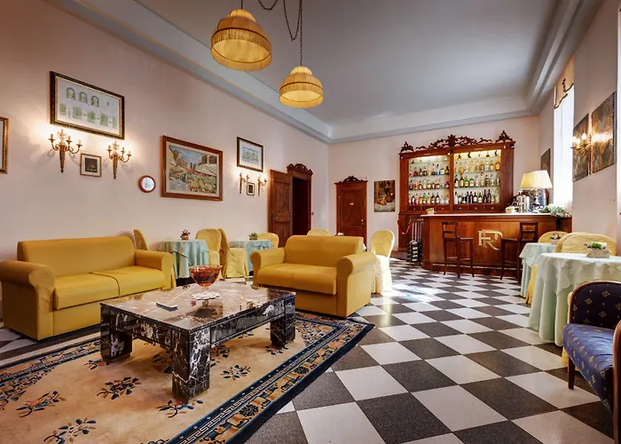 Residenza In Farnese 4*