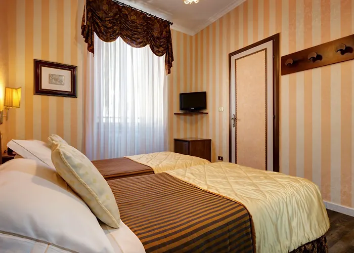 Hotel Residenza In Farnese 4*